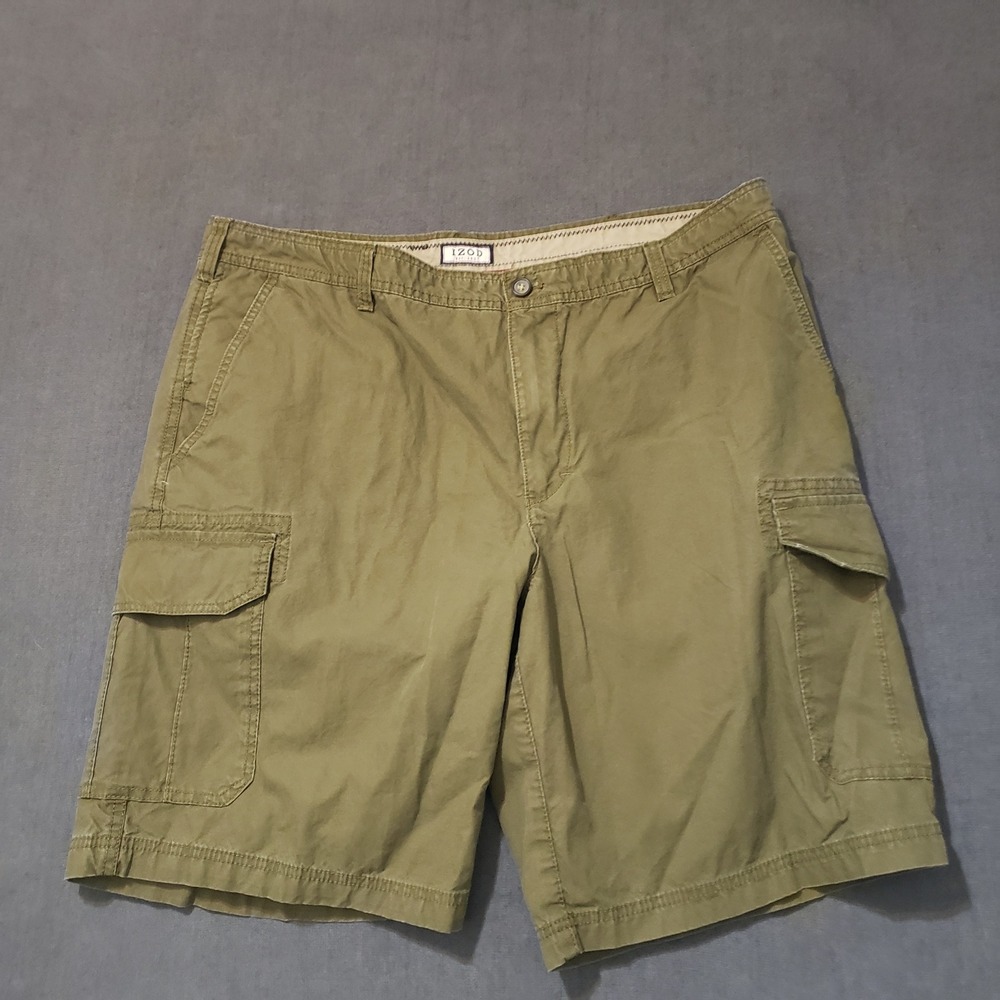 IZOD Cargo Shorts Mens 40 Olive Green 100% Cotton Casual Rugged Outdoors